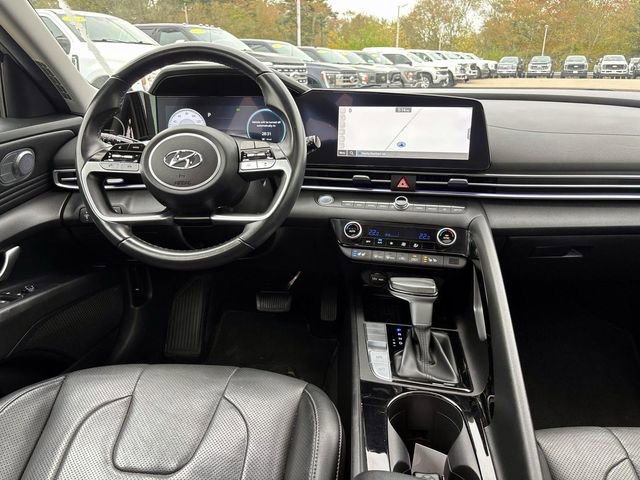 Used 2023 Hyundai Elantra Limited FWD image 8