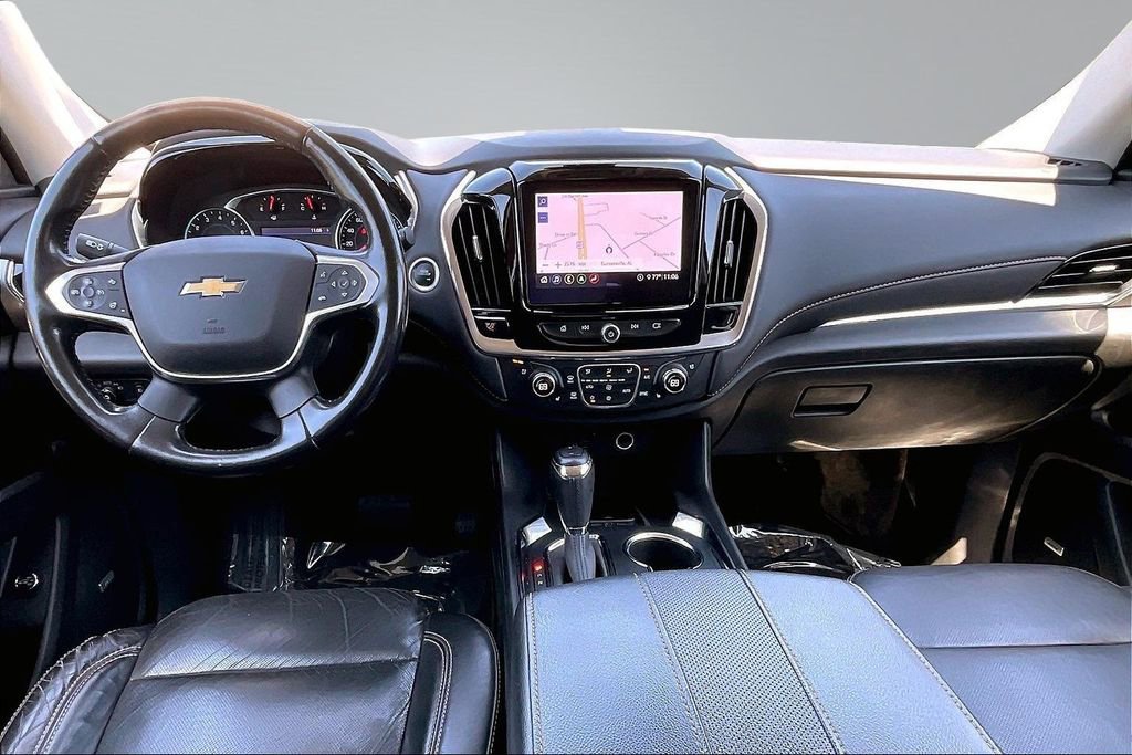 Used 2020 Chevrolet Traverse Premier FWD image 16