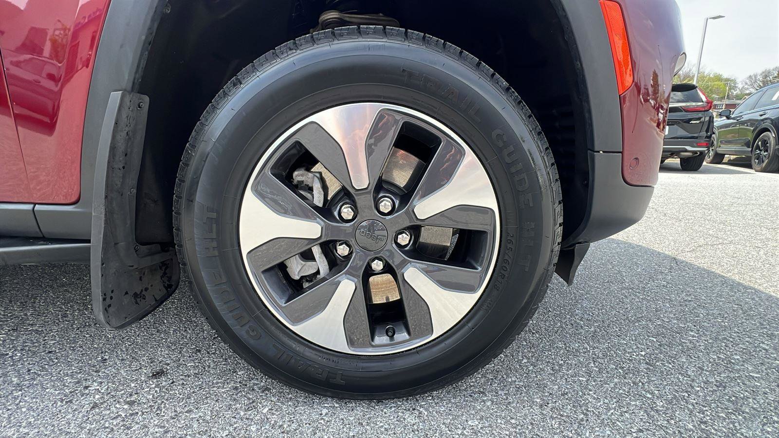 Used 2024 Jeep Grand Cherokee Limited 4xe w/ Luxury Tech Group II image 11