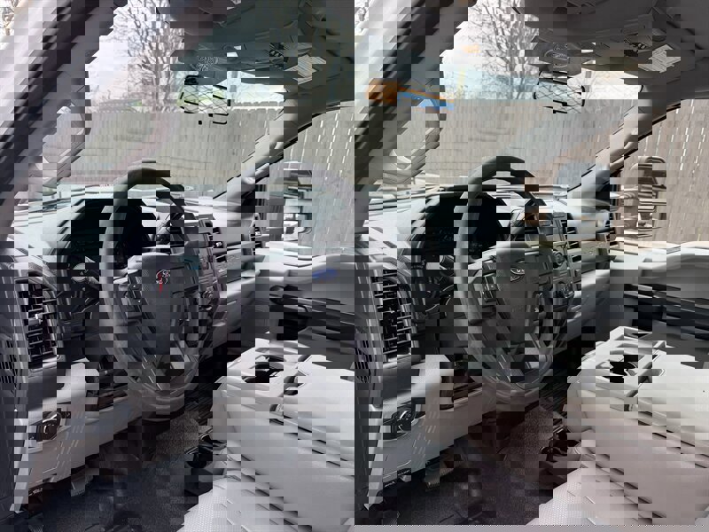 Used 2018 Ford F450 XL image 23