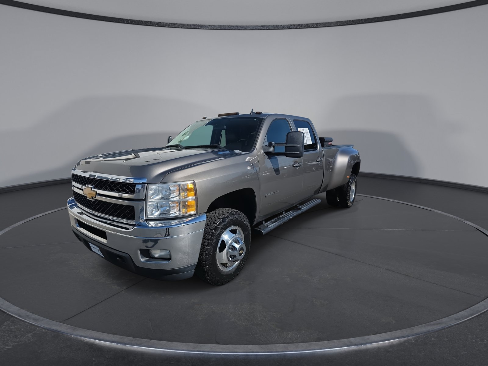 Used 2013 Chevrolet Silverado 3500 LTZ w/ LTZ Plus Package AWD/4WD image 4