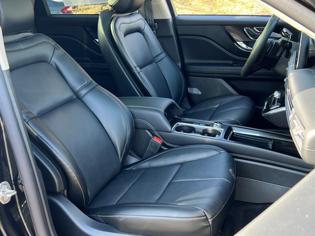 New 2026 Lincoln Corsair Reserve w/ Jet Appearance Package image 8