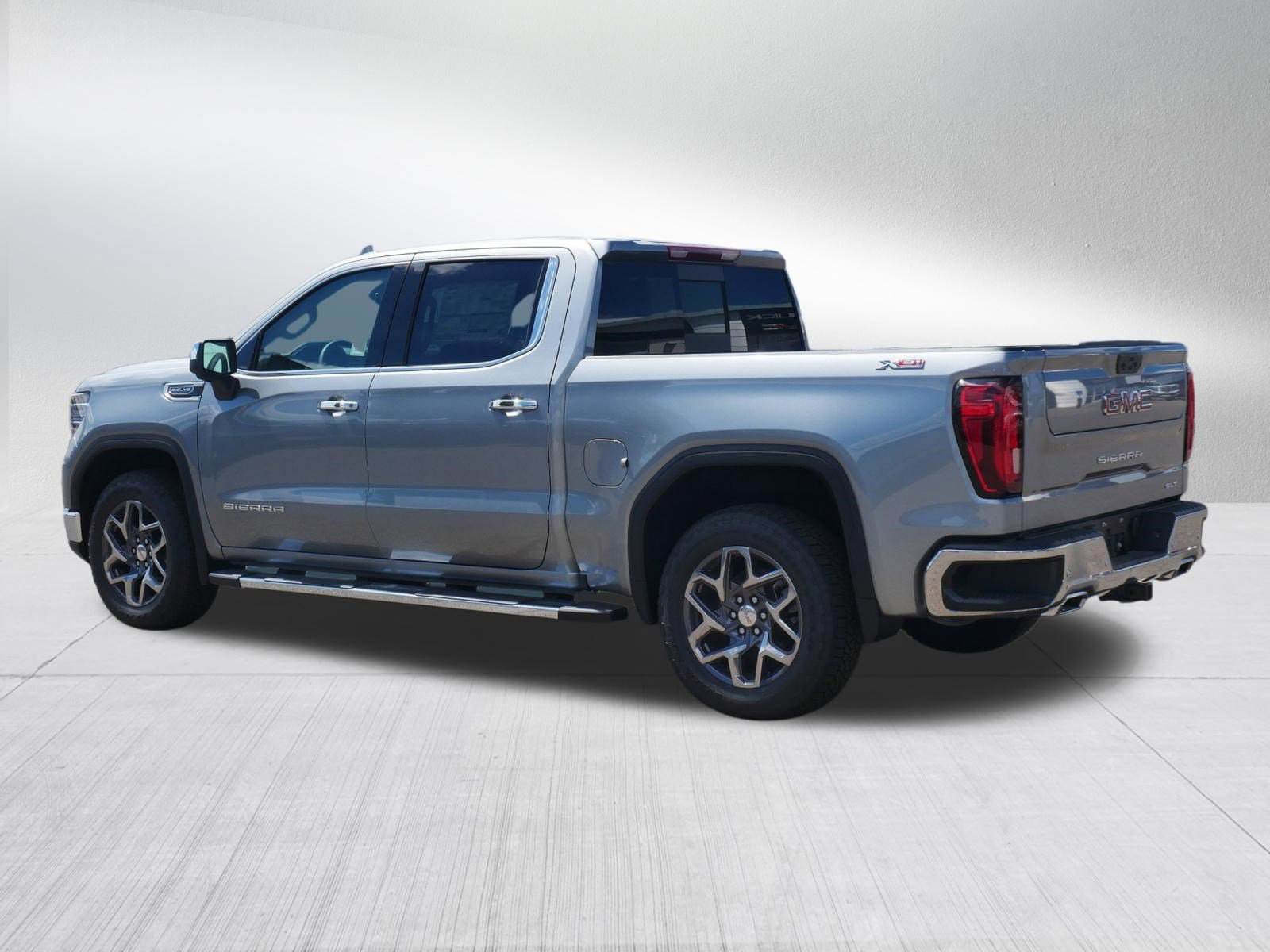New 2026 GMC Sierra 1500 SLT w/ SLT Premium Plus Package AWD/4WD image 2