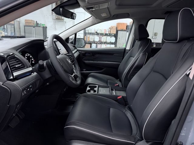 Used 2025 Honda Odyssey Touring image 18