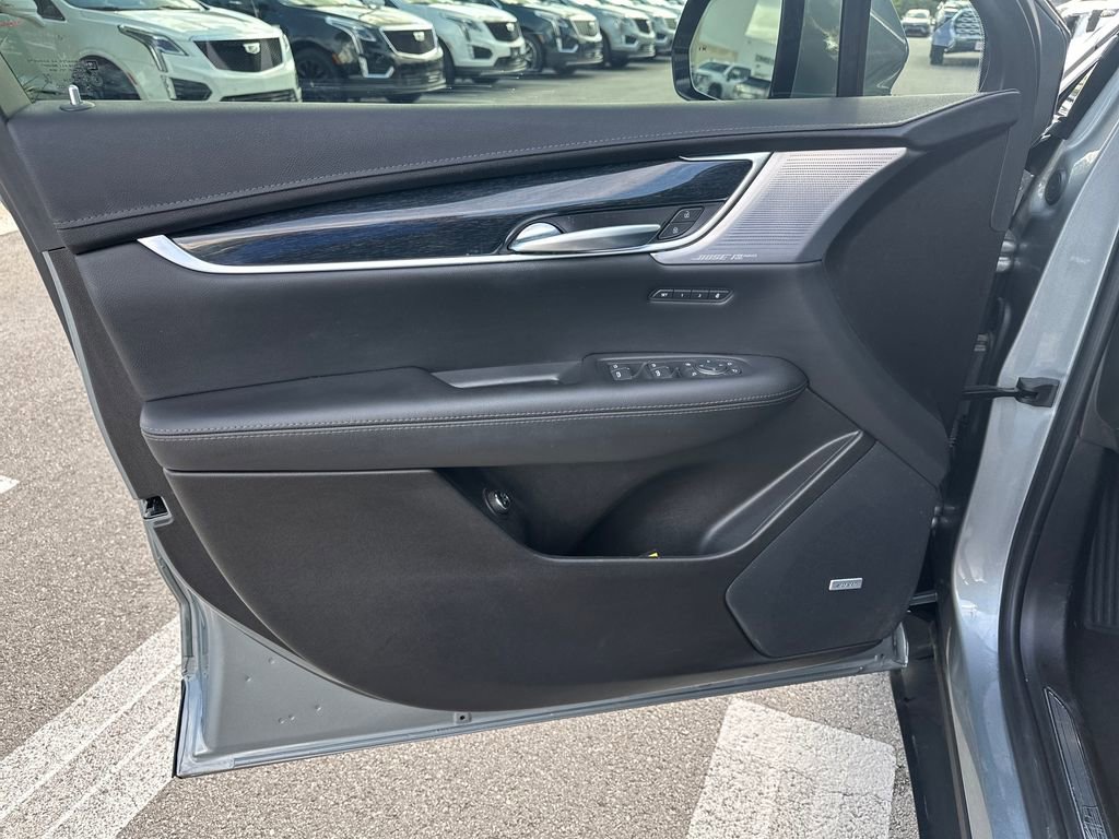 Used 2023 Cadillac XT5 Premium Luxury w/ Technology Package image 16