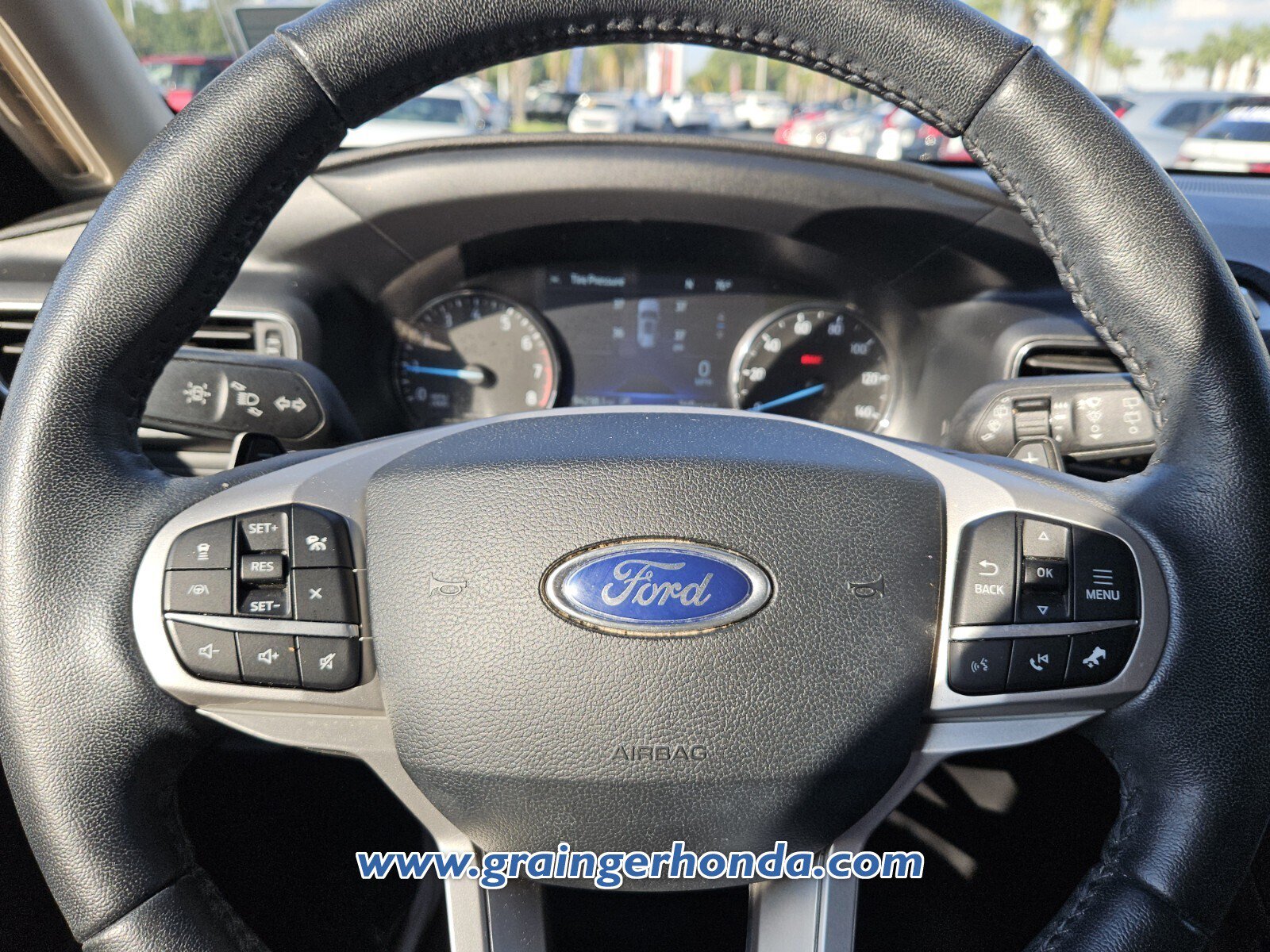 Used 2020 Ford Explorer Limited w/ Class III Trailer Tow Package RWD image 19