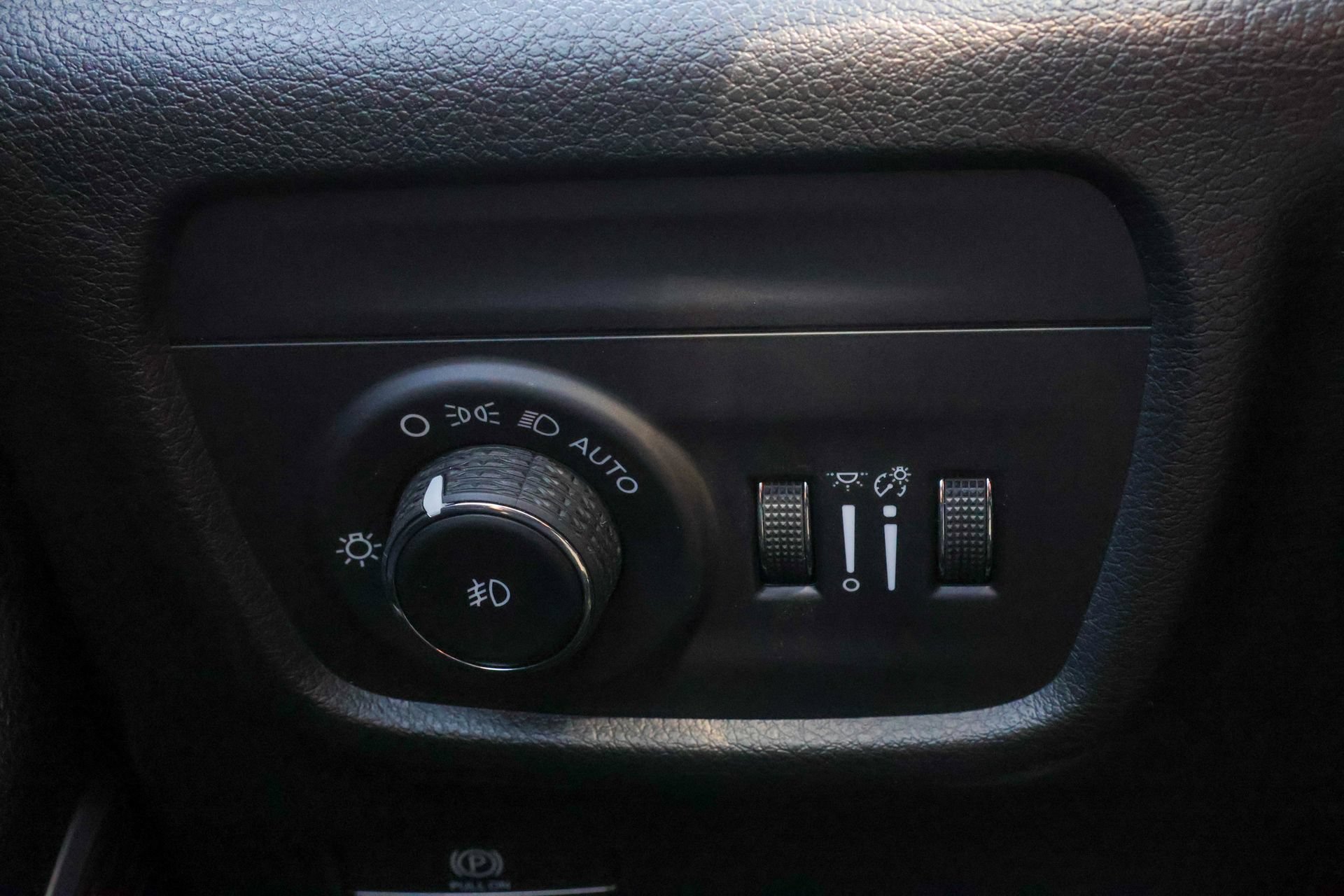 New 2027 Jeep Grand Cherokee Limited AWD/4WD image 28