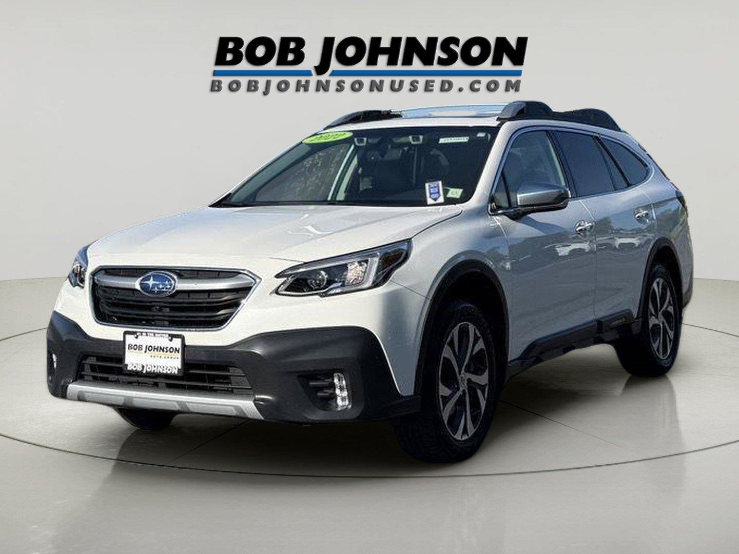Used 2022 Subaru Outback Touring AWD/4WD image 3
