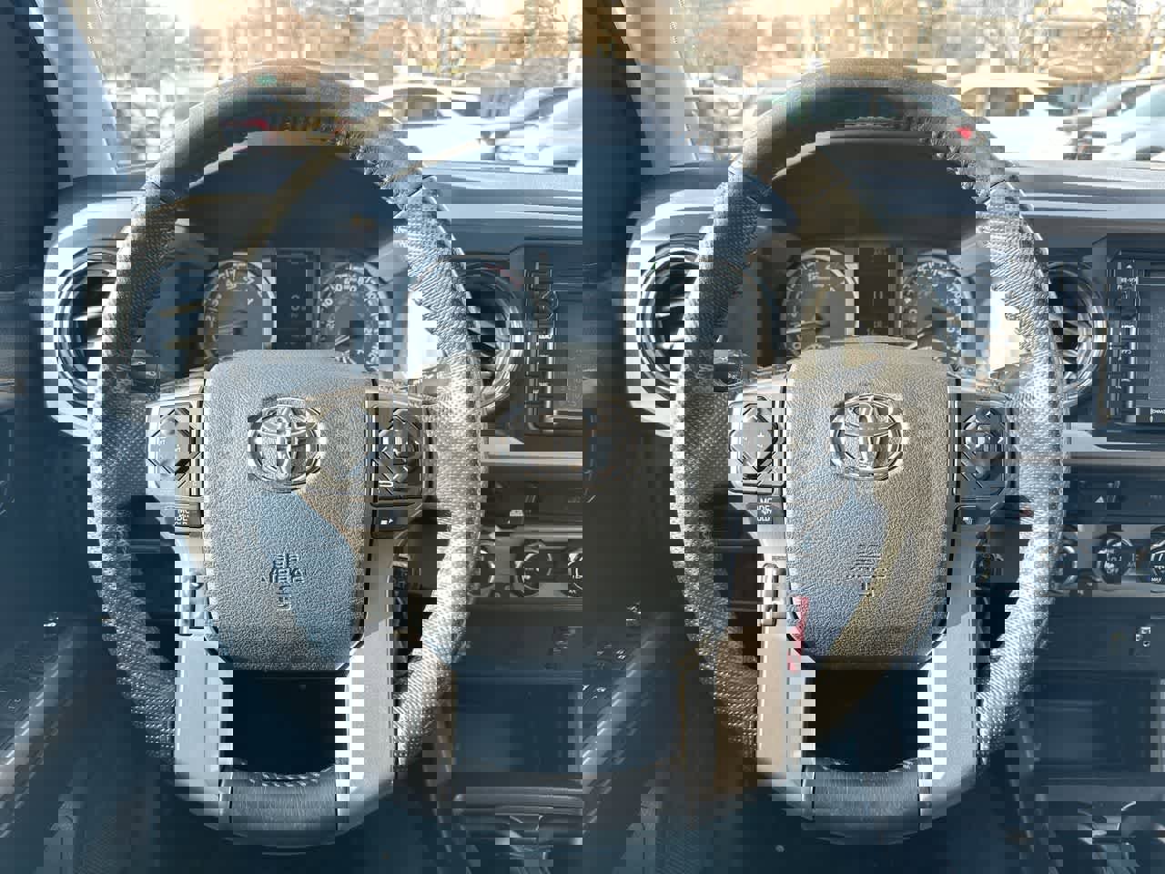 Used 2016 Toyota Tacoma SR5 image 28