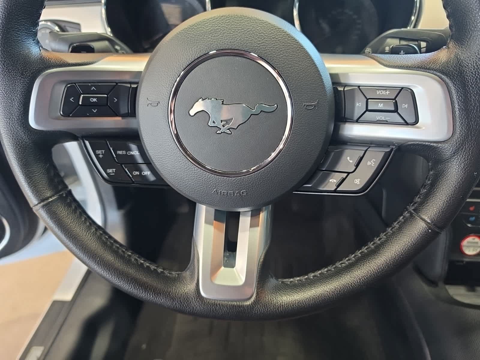 Used 2015 Ford Mustang Premium RWD image 19