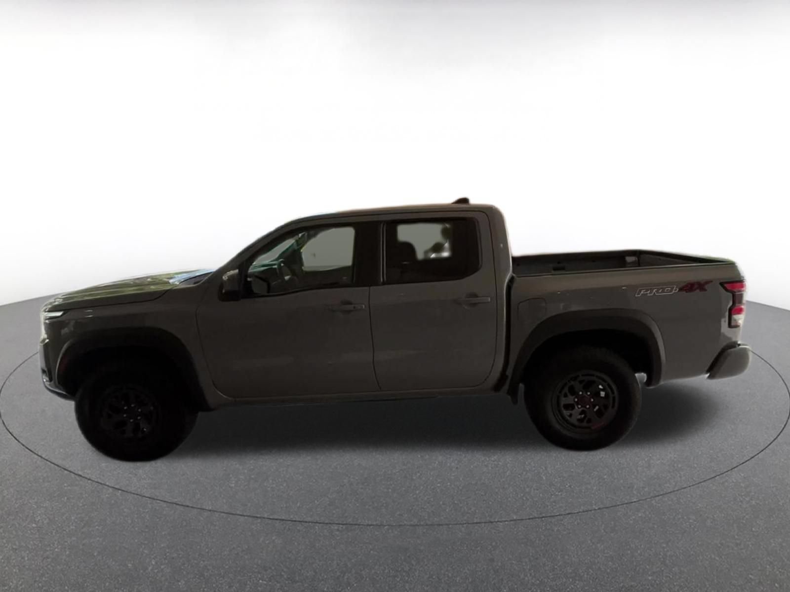 Used 2026 Nissan Frontier PRO-4X AWD/4WD image 8