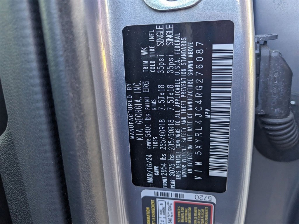 Used 2024 Kia Sorento S image 36