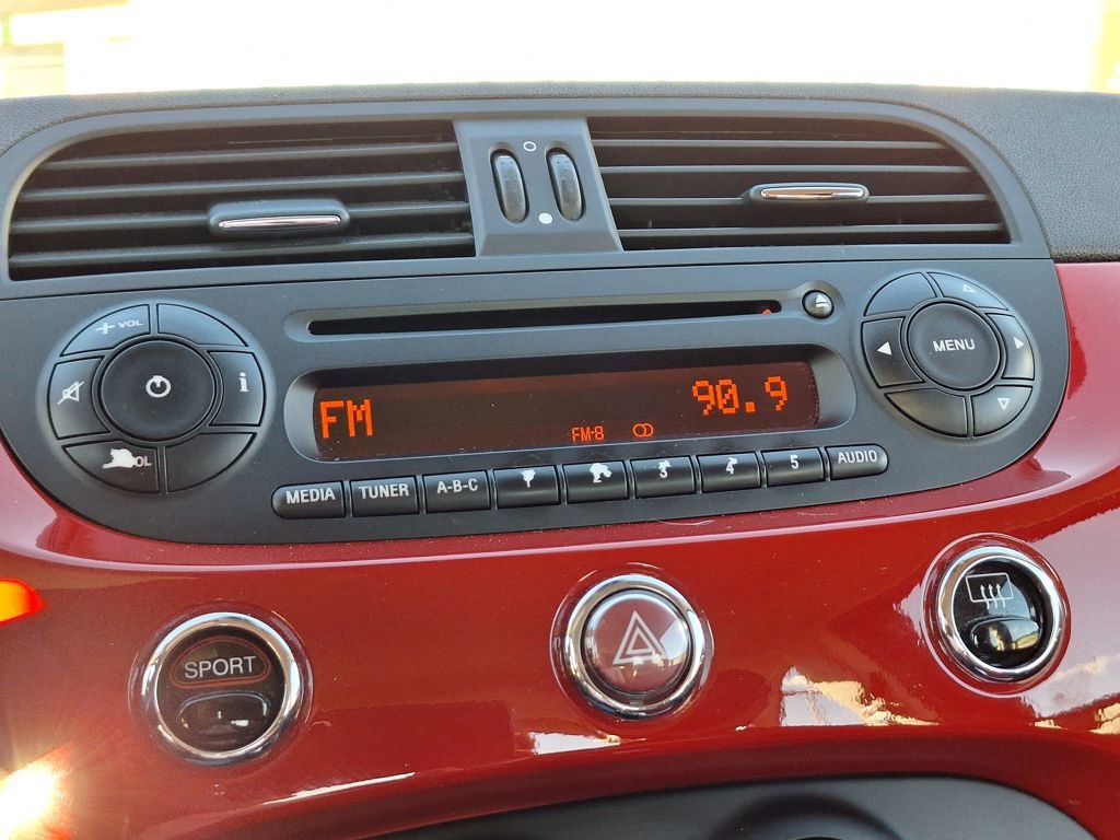 Used 2015 FIAT 500 Pop image 18