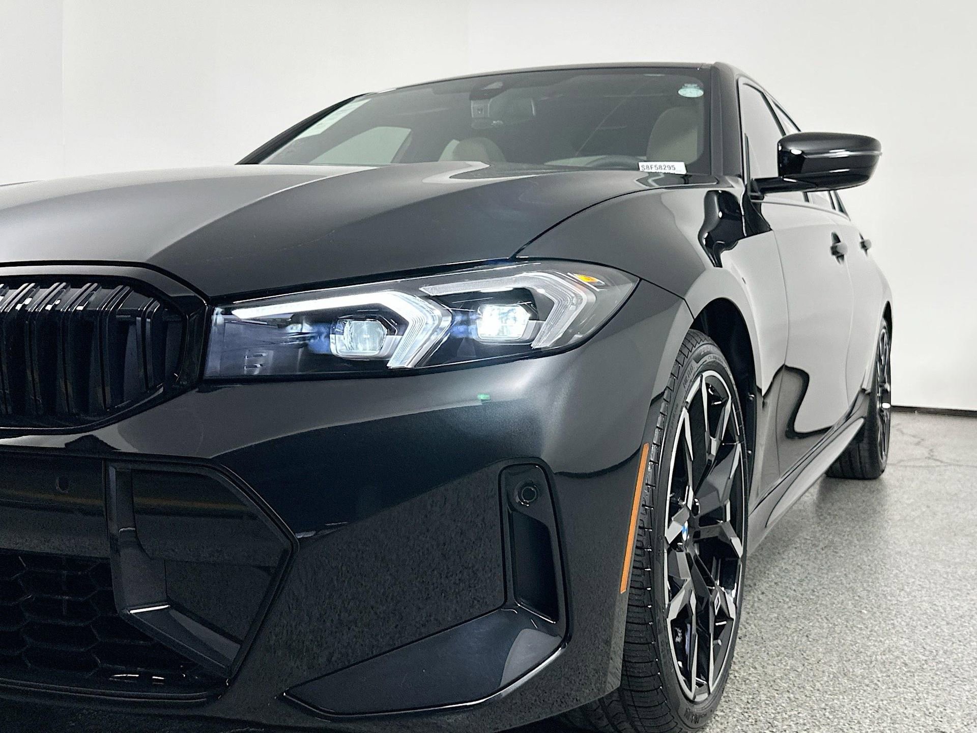 Used 2025 BMW 330i xDrive Sedan w/ M Sport Package image 8