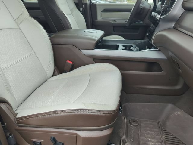 Used 2025 RAM 2500 Laramie AWD/4WD image 27