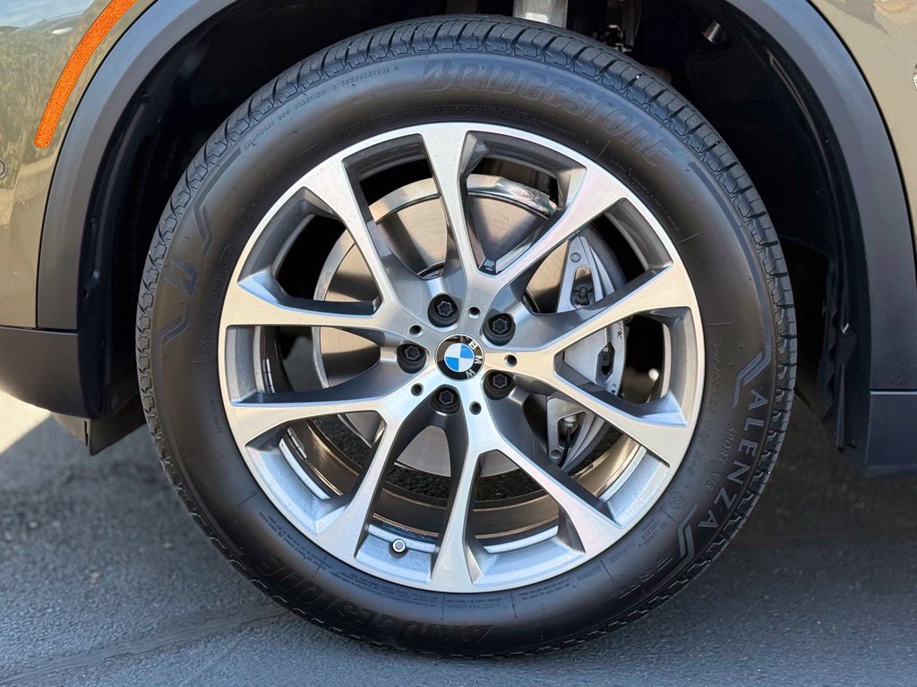 Used 2026 BMW X5 xDrive40i w/ Climate Comfort Package AWD/4WD image 9
