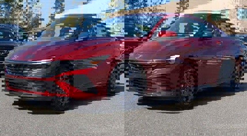 New 2025 Hyundai Elantra Sport