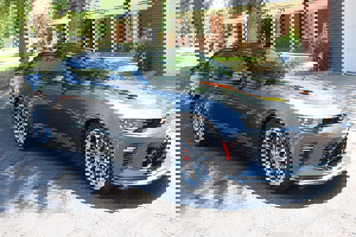 Used 2017 Chevrolet Camaro SS w/ 50th Anniversary Edition image 49