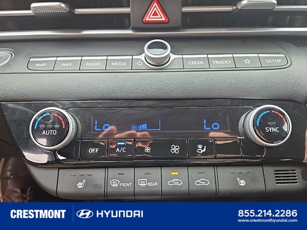 Used 2023 Hyundai Elantra SEL w/ Convenience Package image 9