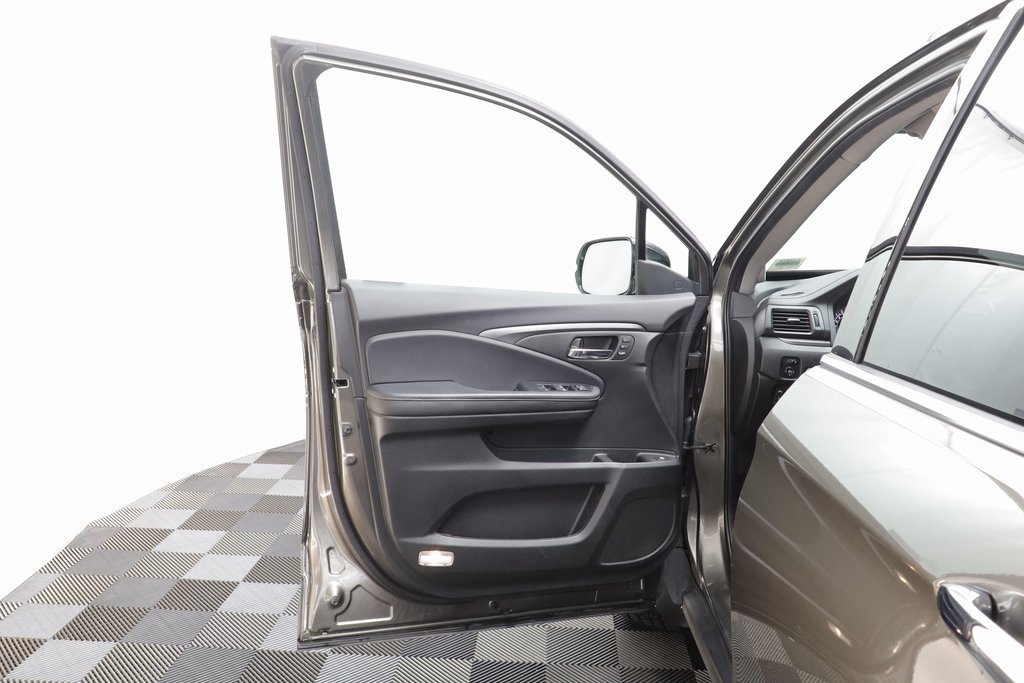 Used 2023 Honda Ridgeline RTL-E image 5