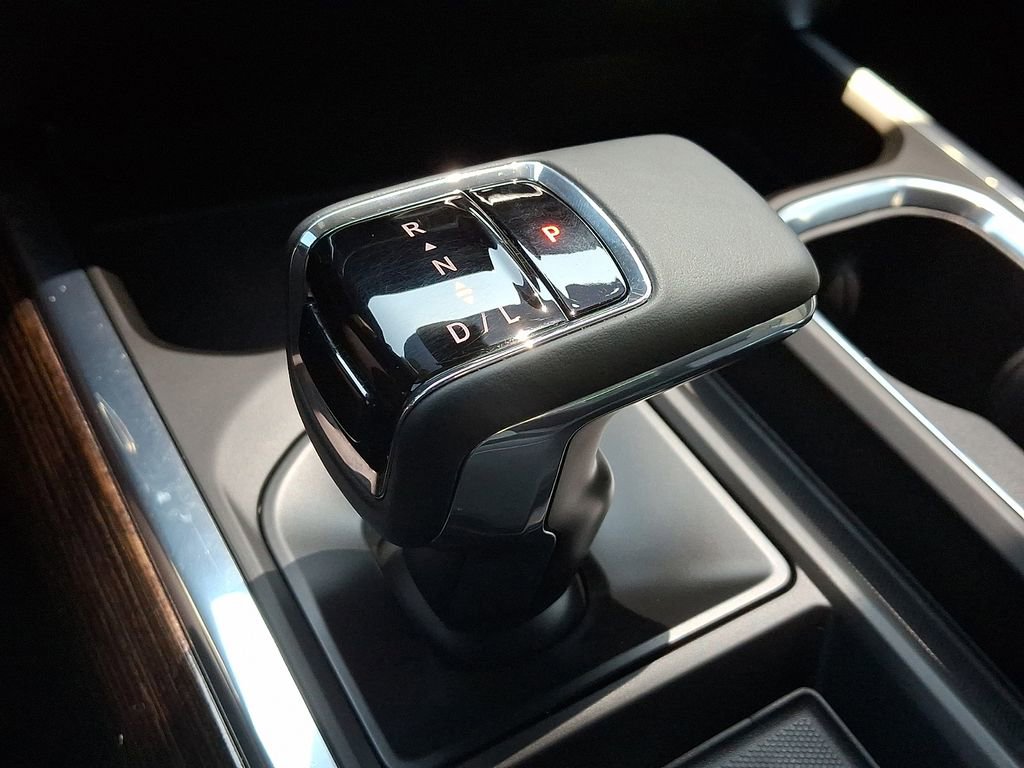 Used 2025 GMC Sierra 1500 Elevation AWD/4WD image 13