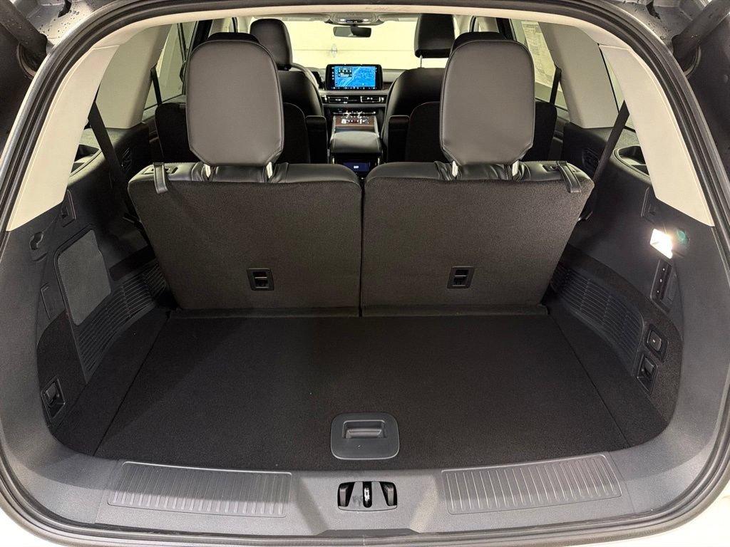 New 2026 Lincoln Aviator Reserve AWD/4WD image 40