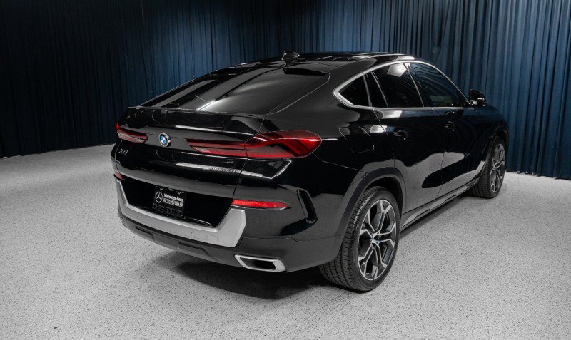 Used 2022 BMW X6 xDrive40i w/ Parking Assistance Package AWD/4WD image 5