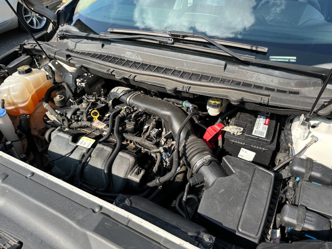 Used 2016 Ford Edge SEL w/ Equipment Group 201A AWD/4WD image 29