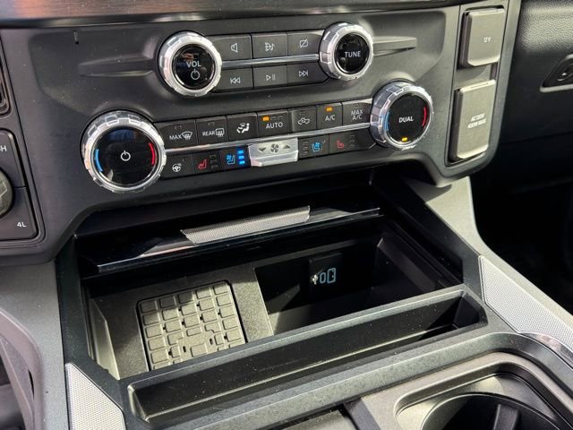 Used 2023 Ford F350 Lariat w/ Tow Technology Package AWD/4WD image 37