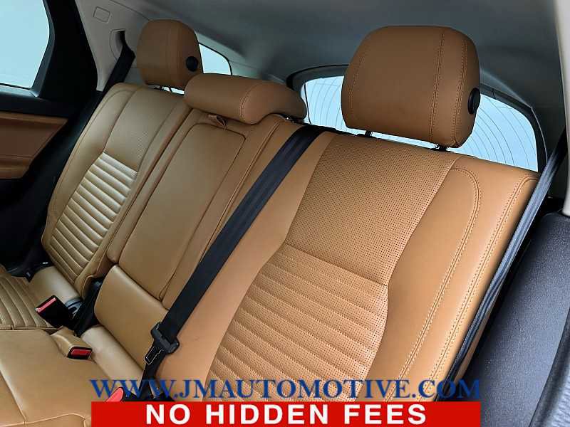 Used 2019 Land Rover Discovery Sport HSE Luxury image 15