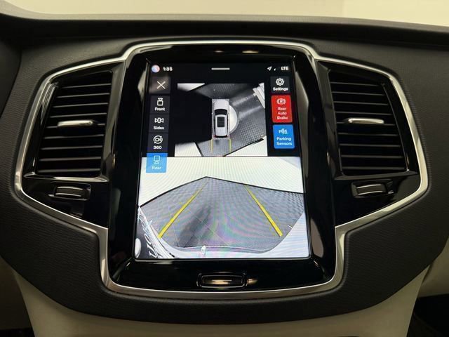 Certified 2025 Volvo XC90 B6 Plus image 19