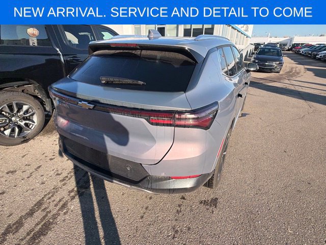 Used 2024 Chevrolet Equinox EV LT FWD image 8