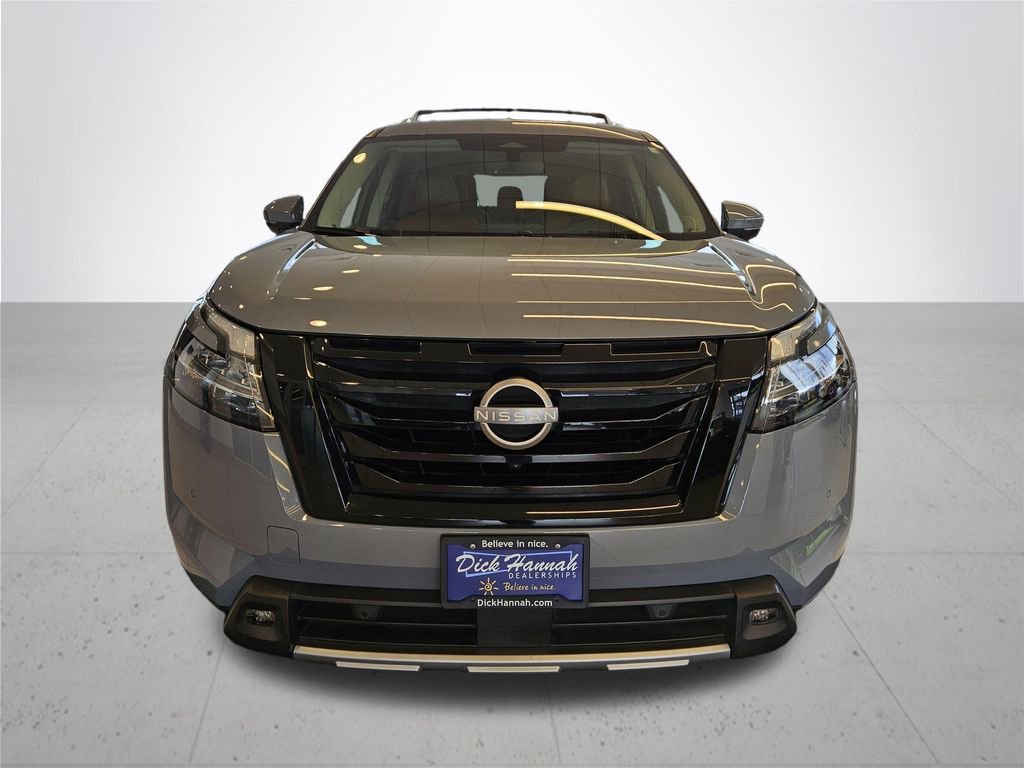 Used 2023 Nissan Pathfinder Platinum w/ Lighting Package (N93) image 3