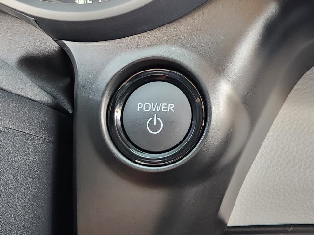 New 2026 Toyota Sienna XLE FWD image 15