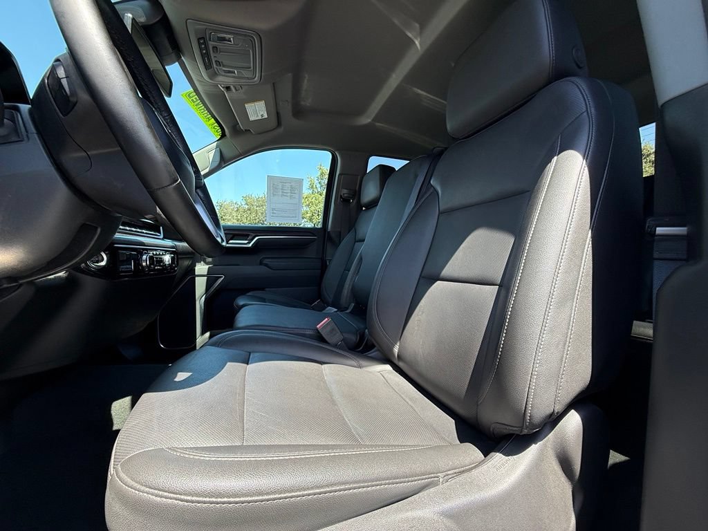 Used 2025 GMC Sierra 1500 SLT RWD image 32