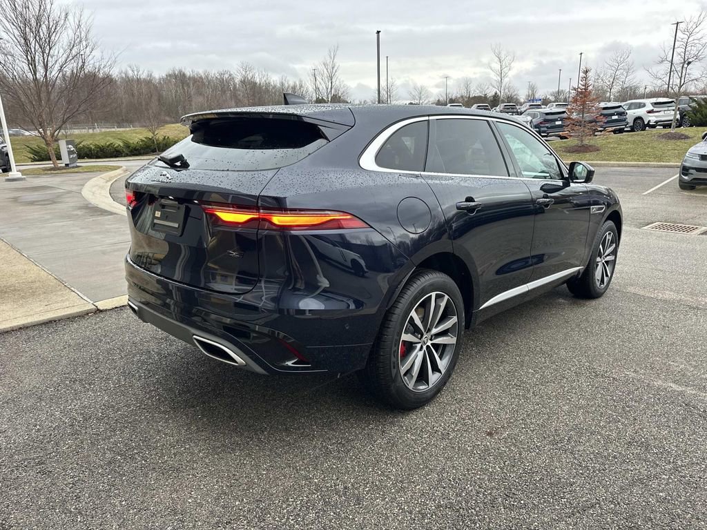 New 2026 Jaguar F-PACE R-Dynamic S image 5