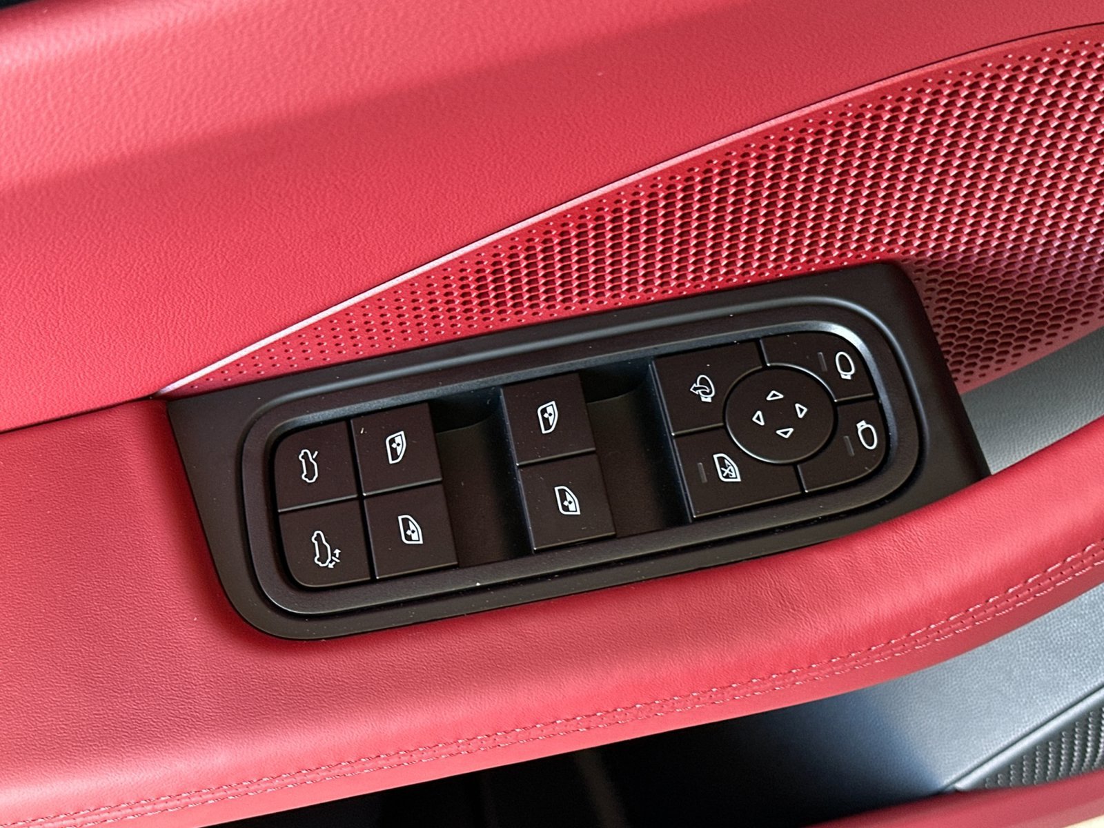 New 2026 Porsche Macan GTS Electric AWD/4WD image 13
