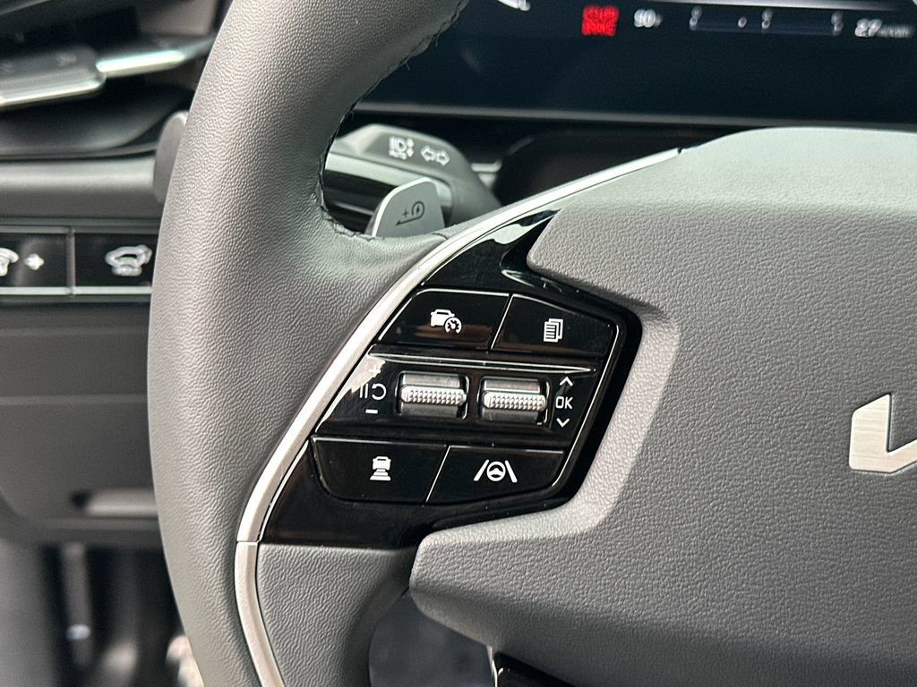 Certified 2023 Kia Niro Wind w/ Wind Preserve Package FWD image 18