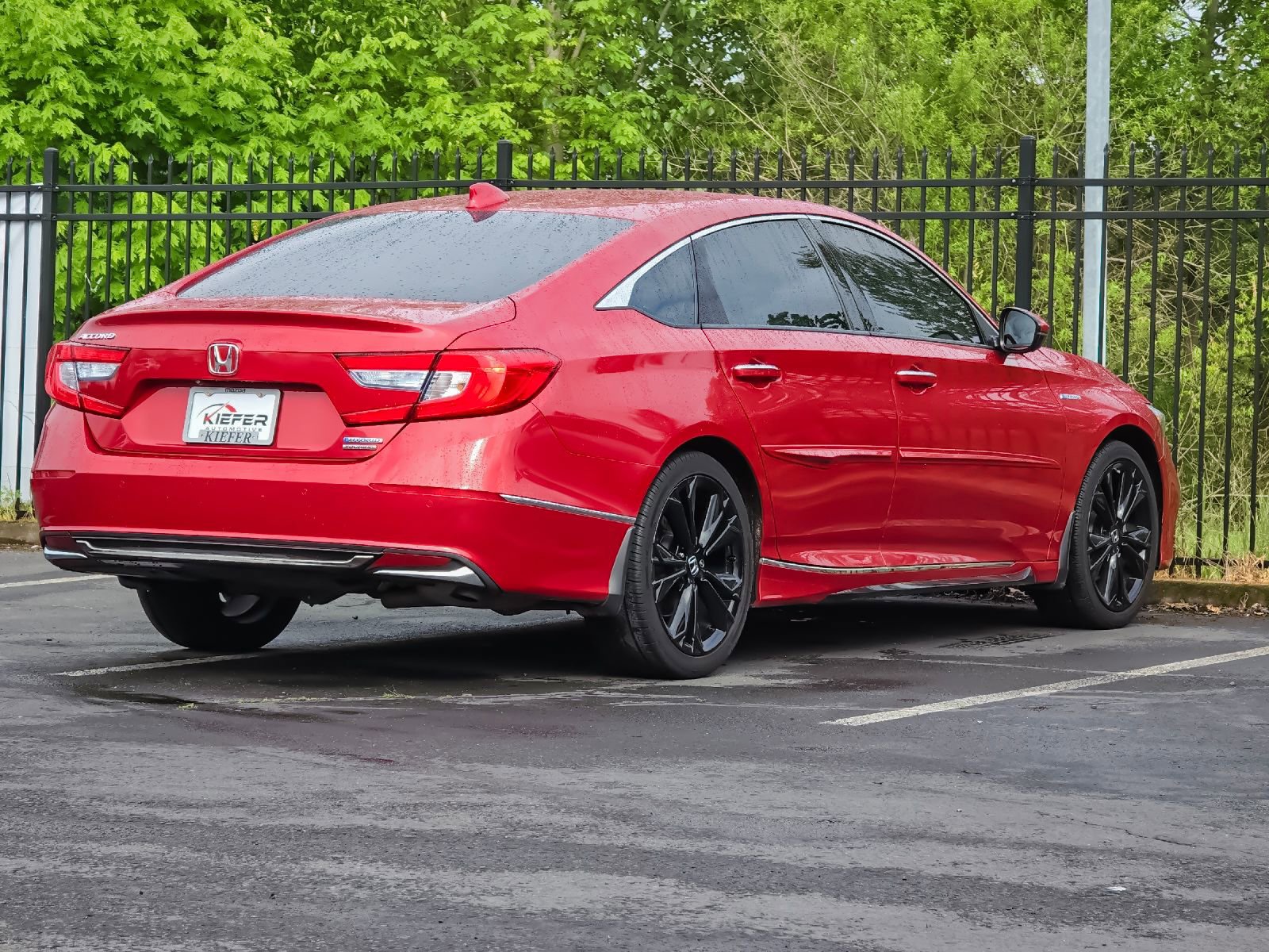 Used 2018 Honda Accord Touring image 3