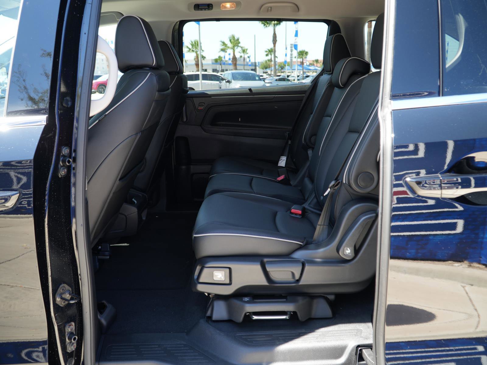 New 2026 Honda Odyssey Elite image 18