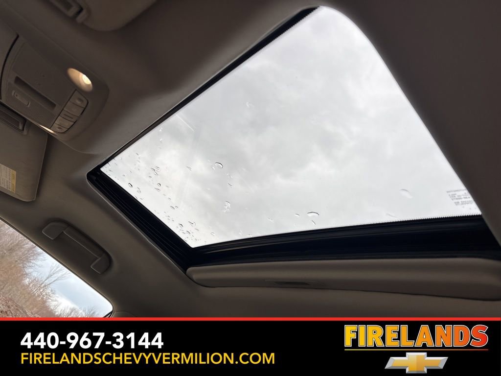 Used 2024 Nissan Armada SL image 3