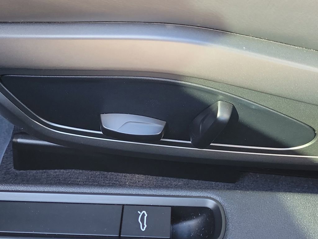 Certified 2021 Porsche 911 Carrera image 27