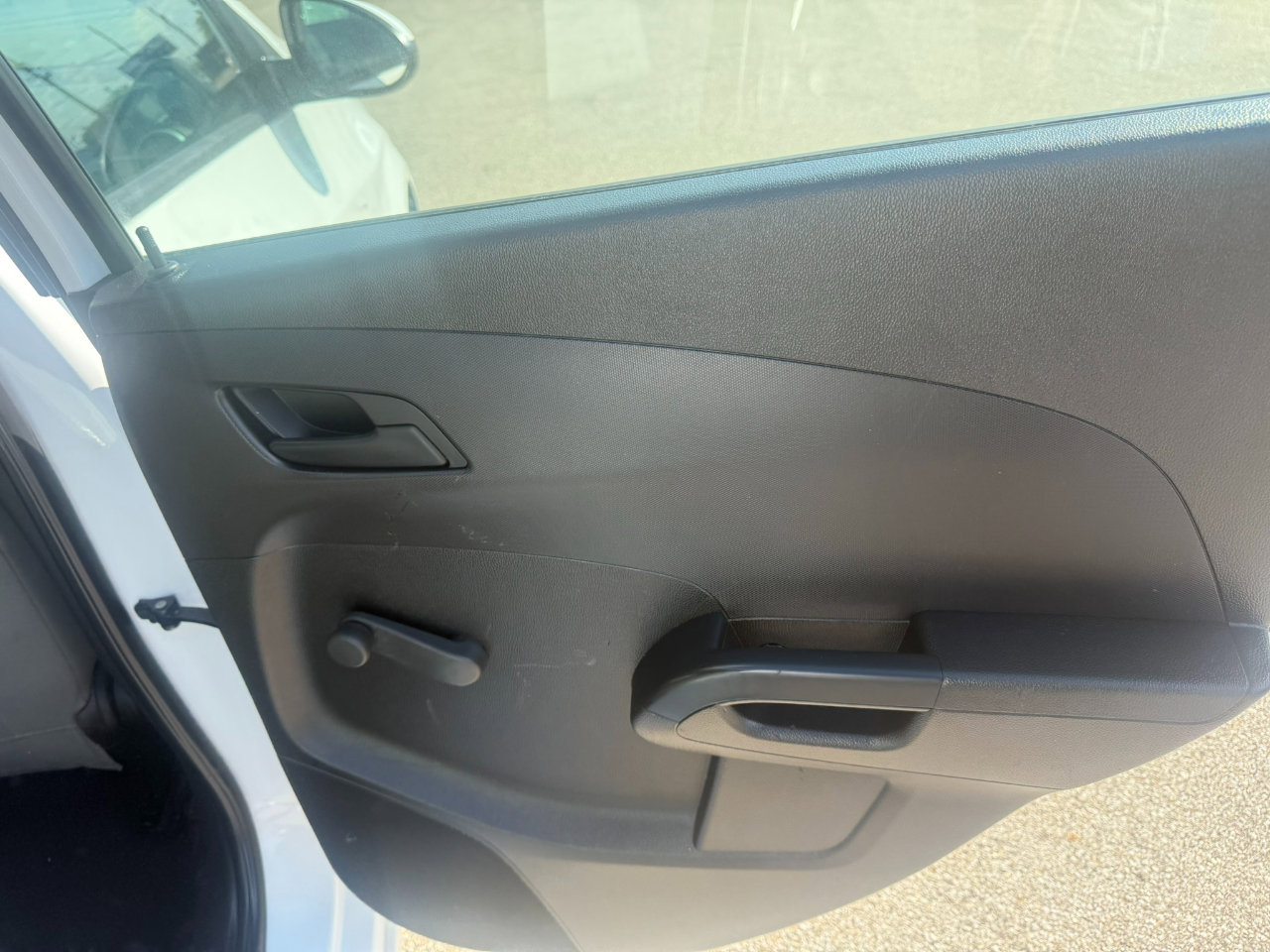 Used 2017 Chevrolet Sonic LT image 19