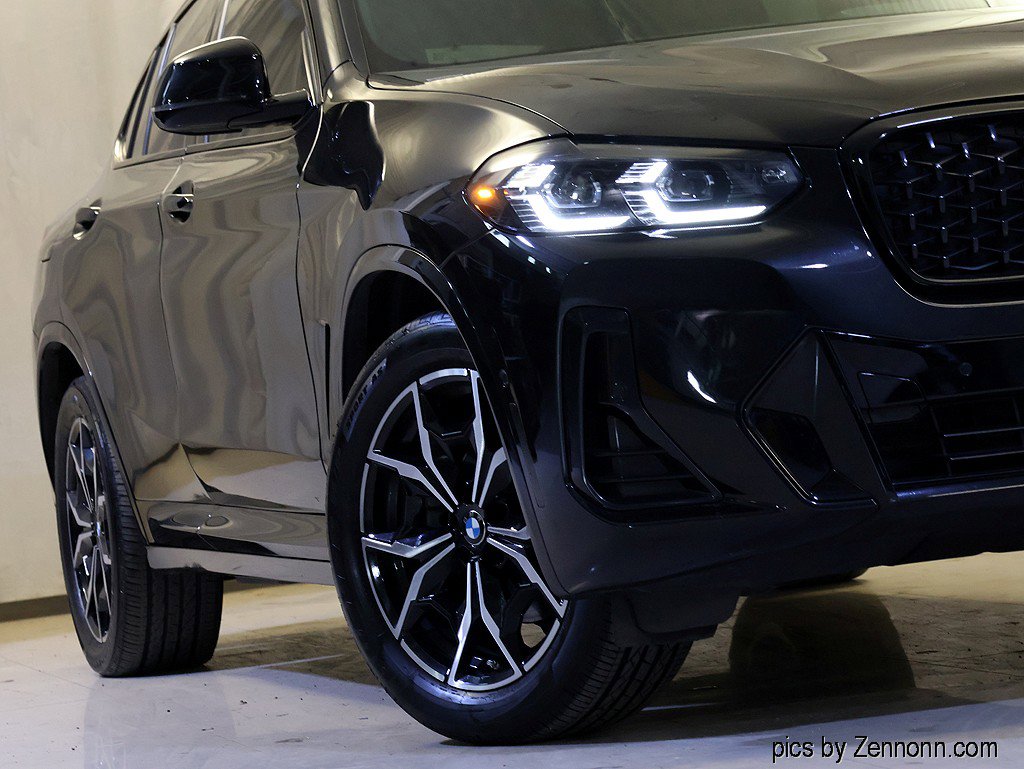 Certified 2023 BMW X4 xDrive30i w/ M Sport Package AWD/4WD image 4