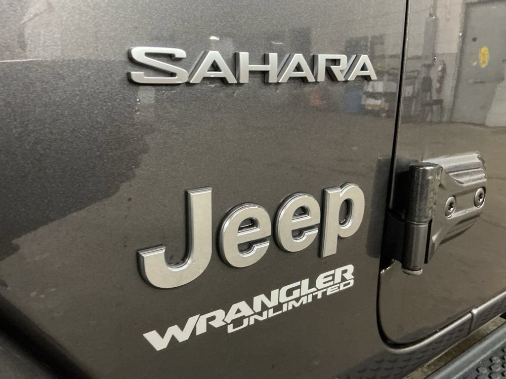 Used 2021 Jeep Wrangler Unlimited Sahara w/ Cold Weather Group AWD/4WD image 30