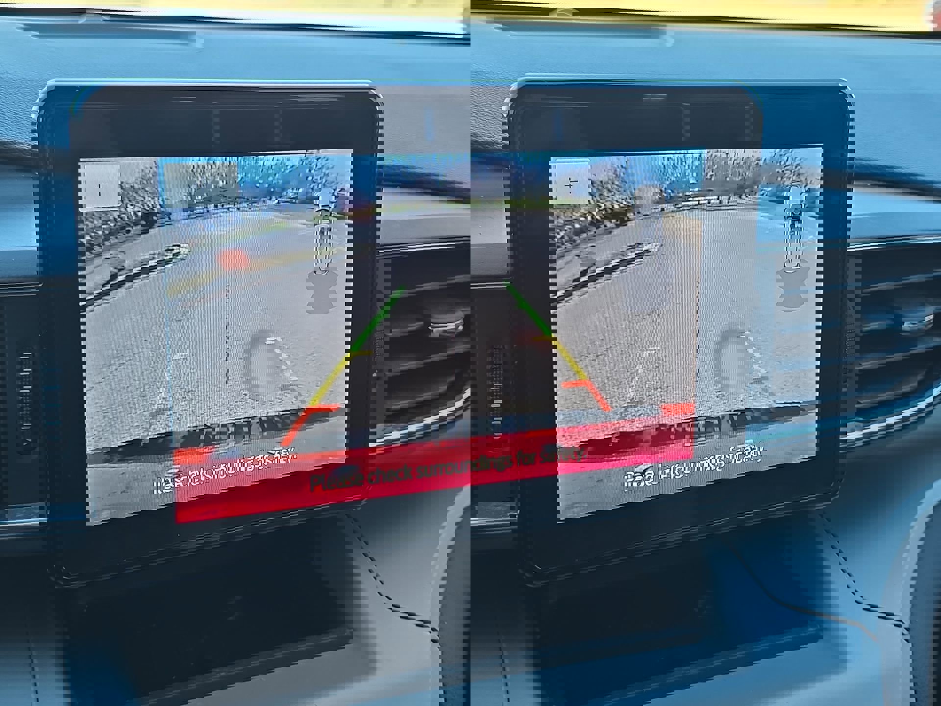 Used 2023 Ford Explorer XLT w/ Equipment Group 202A image 18