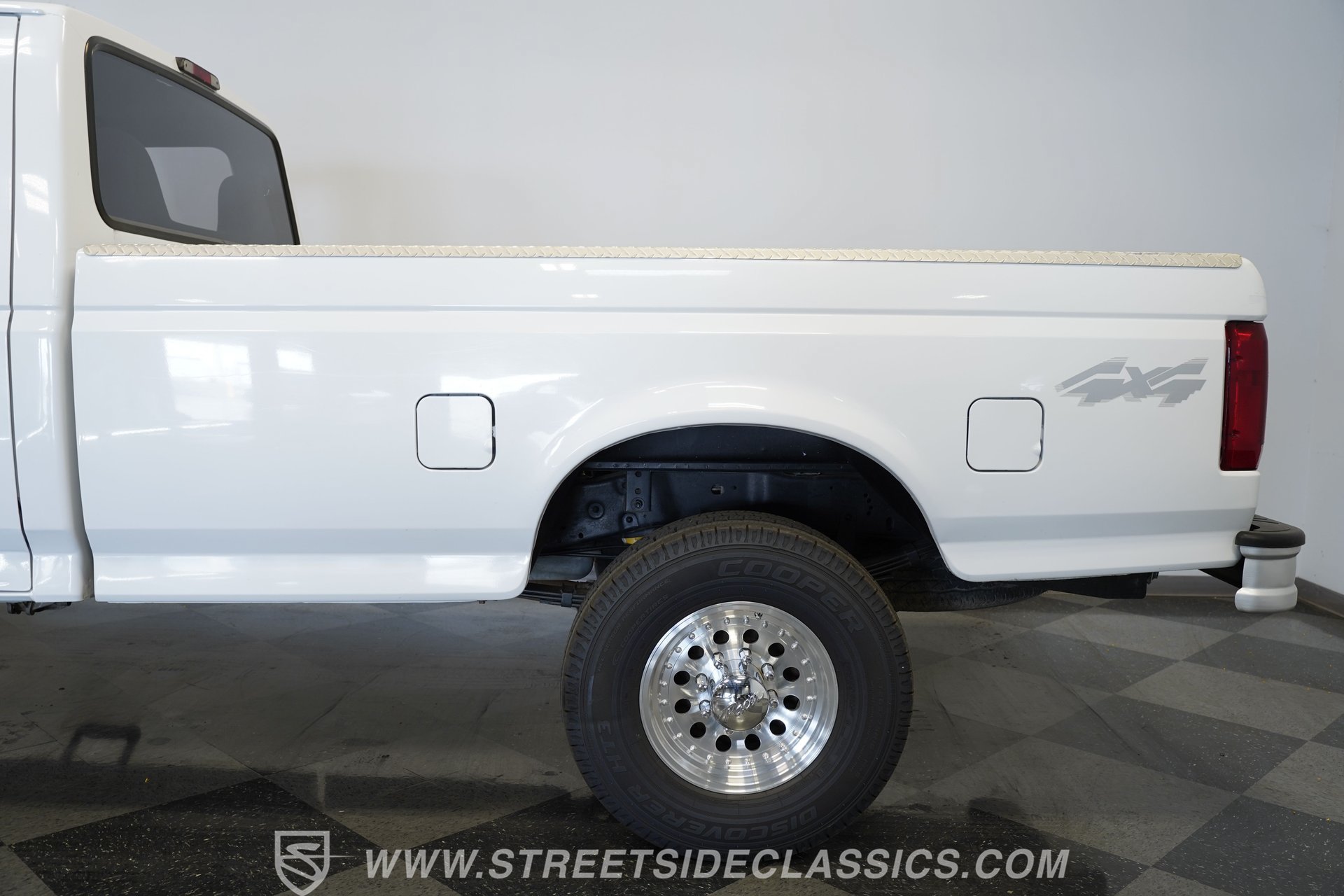 Used 1996 Ford F250 4x4 Regular Cab image 24