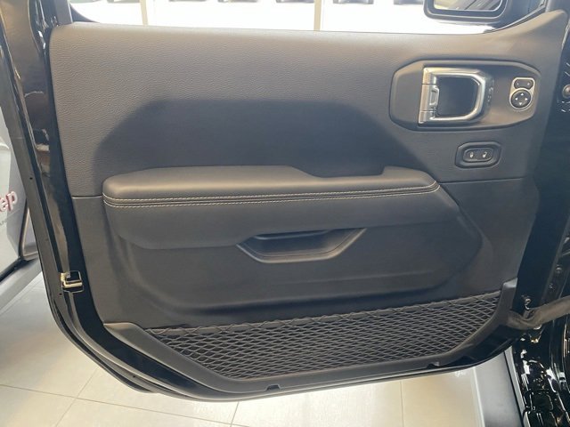 New 2025 Jeep Wrangler Rubicon 392 image 12