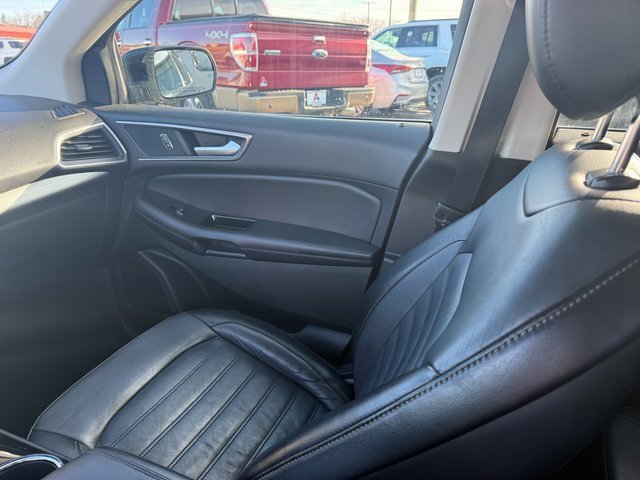 Used 2017 Ford Edge SEL w/ Equipment Group 201A image 14