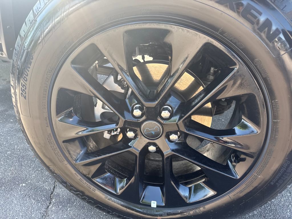 Used 2025 Jeep Wrangler Unlimited Sahara w/ Safety Group image 41